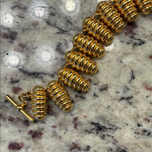 Vintage 1990’s Anne Klein Elegant Gold Necklace - Picture 8 of 8